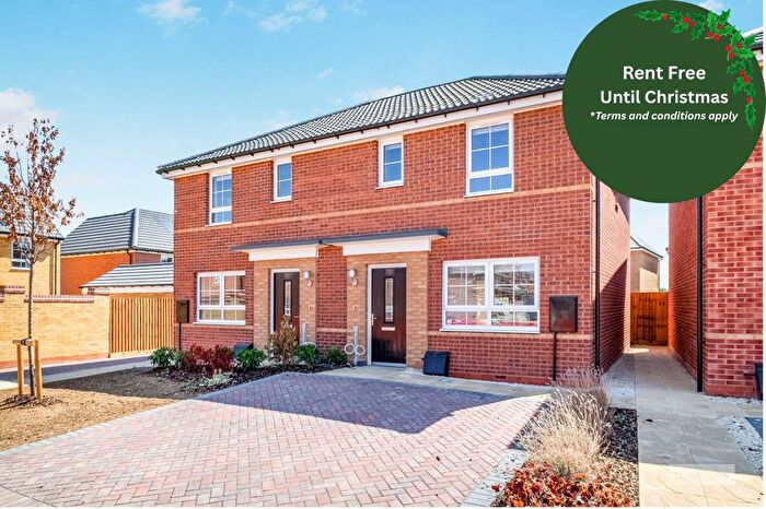 3 Bedroom Property To Rent In Almond Avenue, Whittlesey, Peterborough, PE7