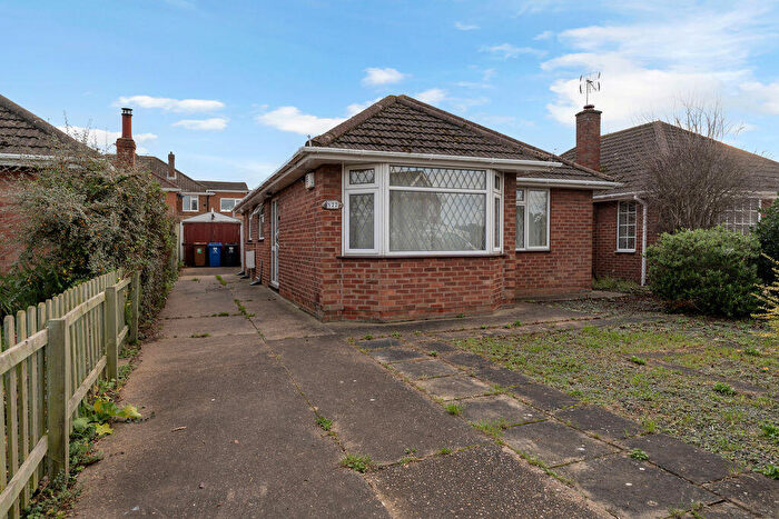 3 Bedroom Detached Bungalow For Sale In Amesbury Avenue, Scartho, DN33