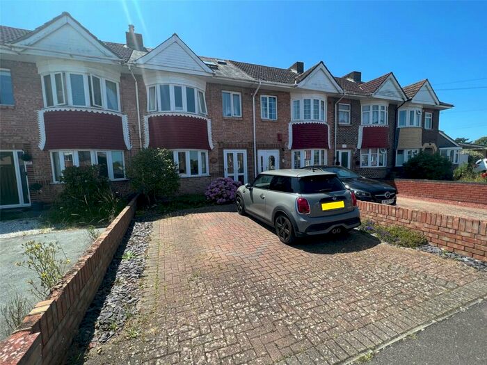 4 Bedroom Terraced House To Rent In Anthony Grove, Gosport, Hampshire, PO12