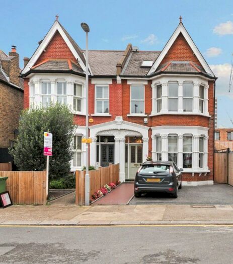 4 Bedroom House To Rent In Sussex Road, New Malden, KT3