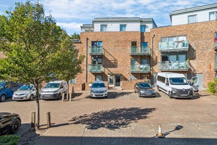 2 Bedroom Flat To Rent In Lily Close, Pinner, HA5