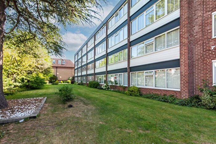 2 Bedroom Apartment To Rent In The Poplars, West Bridgford, NG2