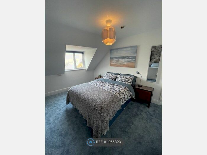 1 Bedroom Flat To Rent In Windsor Road, Bournemouth, BH5