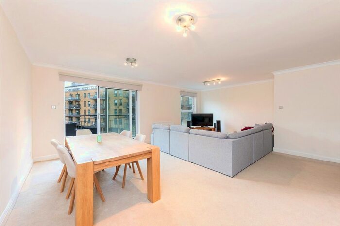 2 Bedroom Flat To Rent In Providence Square, Shad Thames, SE1