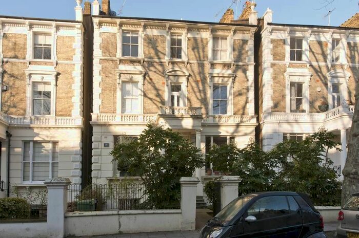 2 Bedroom Flat To Rent In Bassett Road, London, W10