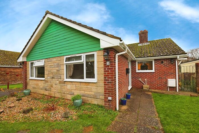 2 Bedroom Detached Bungalow For Sale In Catherine Crescent, Downton, Salisbury, SP5