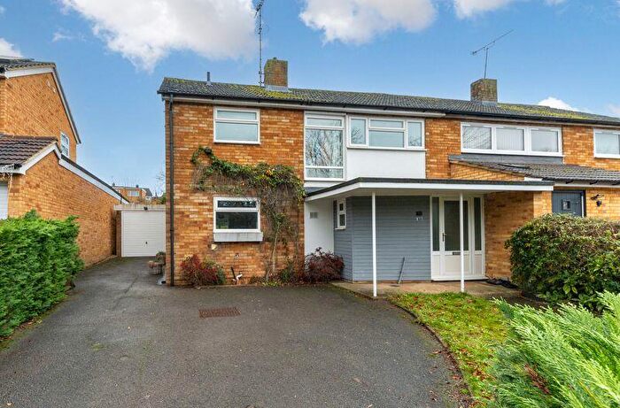 4 Bedroom Semi Detached House For Sale In Sandpit Lane, Marshalswick, AL4