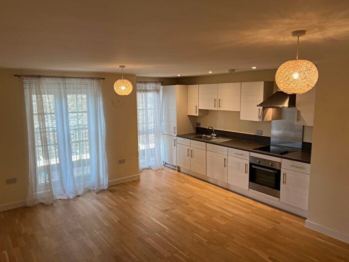 1 Bedroom Flat To Rent In St. Leonards Road, Eastbourne, BN21
