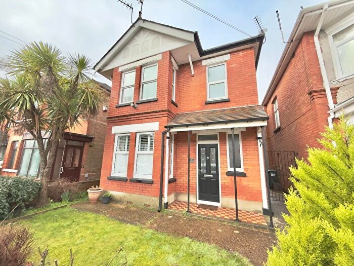 2 Bedroom Apartment To Rent In Bengal Road, Bournemouth, Dorset, BH9