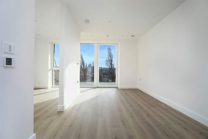 Studio To Rent In Celeste House, Grand Union, Belgrave Road, London, HA0