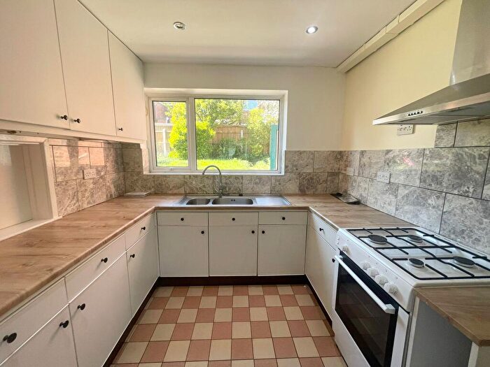 5 Bedroom House To Rent In Mulberry Road, Birmingham, B30