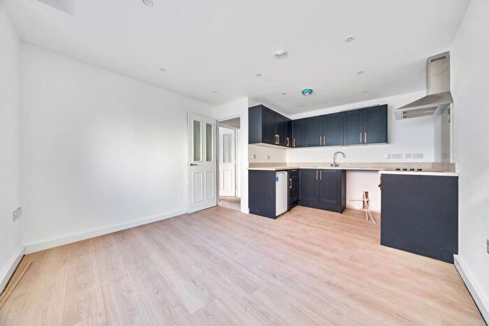 1 Bedroom Flat To Rent In King Street, Maidstone, ME14