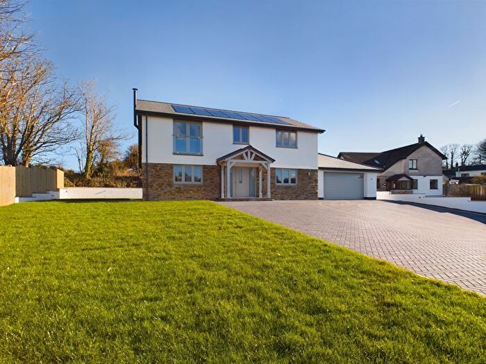 4 Bedroom Property For Sale In Gilberts Coombe, Redruth, TR16