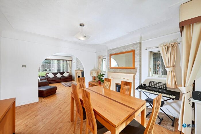 5 Bedroom Detached House For Sale In Childwall Park Avenue, Childwall, L16