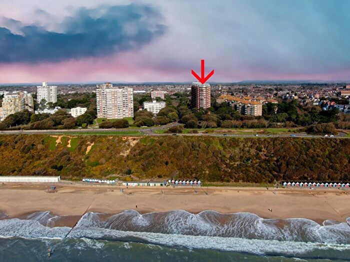 2 Bedroom Apartment For Sale In Manor Road, Bournemouth, Dorset, BH1