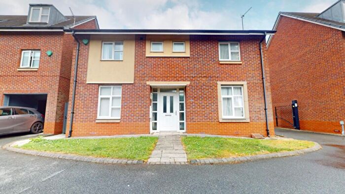 4 Bedroom Detached House For Sale In King George Road, South Shields, NE34