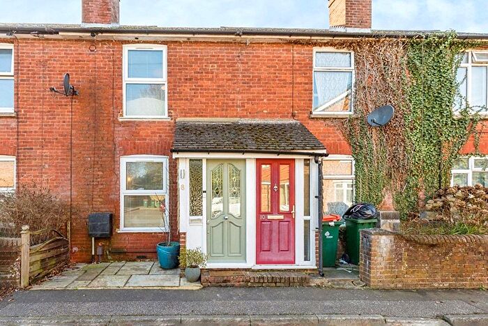 2 Bedroom Terraced House For Sale In Prospect Place, Crawley, West Sussex, RH11
