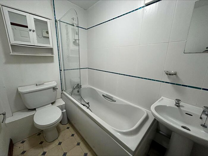 2 Bedroom Flat To Rent In Handley Court Mews, Sleaford, Lincs, NG34