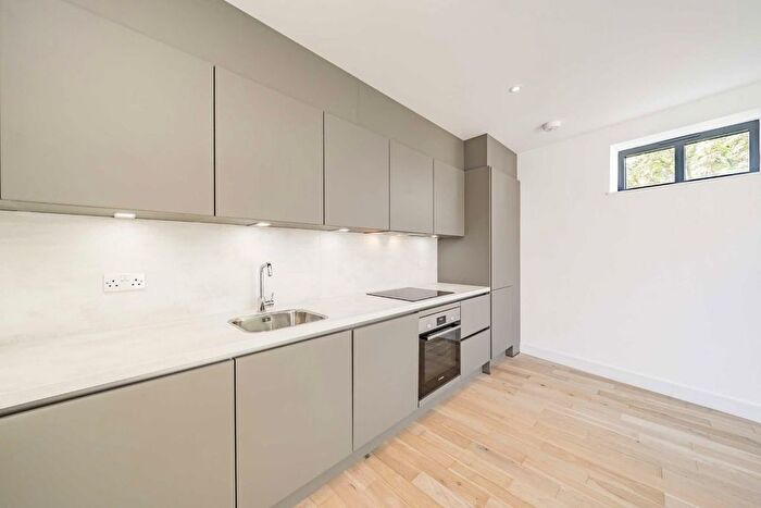 1 Bedroom Flat For Sale In Lillium Mews, Wimbledon, SW19