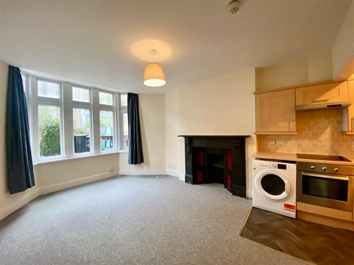 2 Bedroom Apartment To Rent In Harcourt Road, Redland, Bristol, BS6