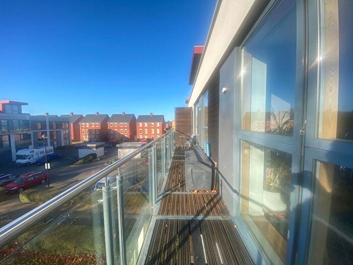 2 Bedroom Flat For Sale In Cavalry Road, Colchester, CO2