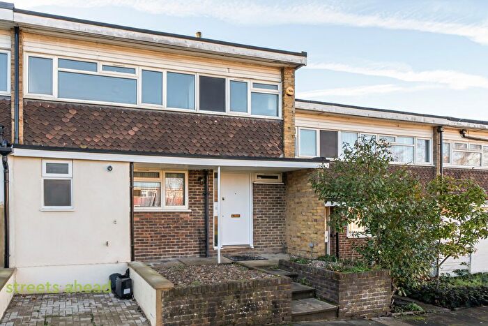 3 Bedroom Terraced House For Sale In Park Hill Rise, Croydon, CR0