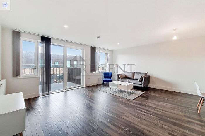 2 Bedroom Apartment To Rent In Fusion Apartments, Moulding Lane, SE14