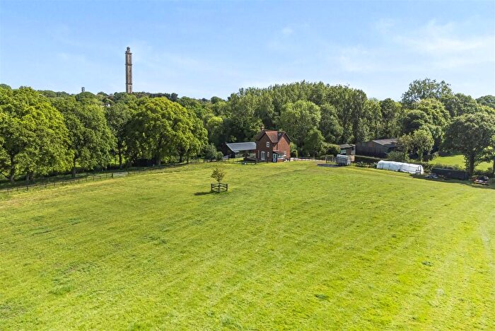 3 Bedroom Farm House For Sale In Barrows Lane, Sway, Lymington, SO41