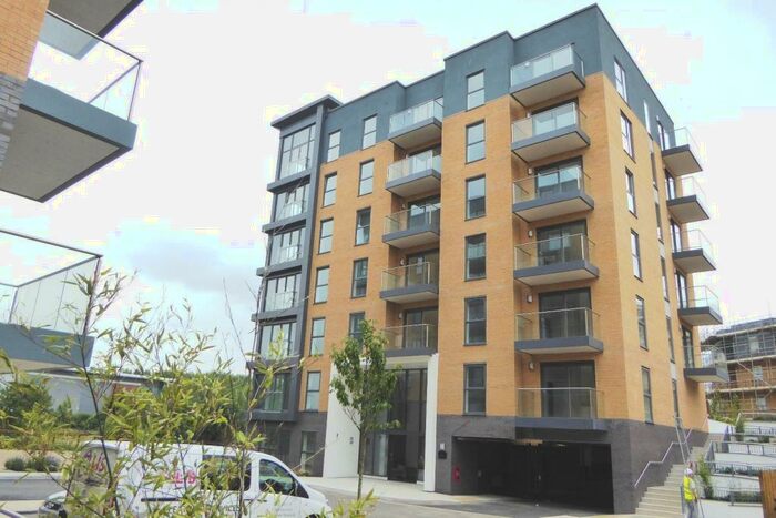 2 Bedroom Apartment To Rent In Osprey House, Bedwyn Mews, Reading, RG2