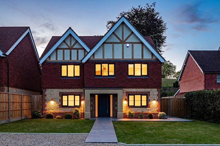 4 Bedroom Detached House For Sale In Peaslake Lane, Peaslake, GU5