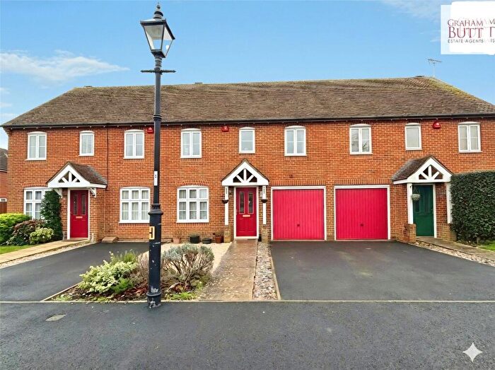 3 Bedroom House For Sale In Lucksfield Way, Angmering, West Sussex, BN16