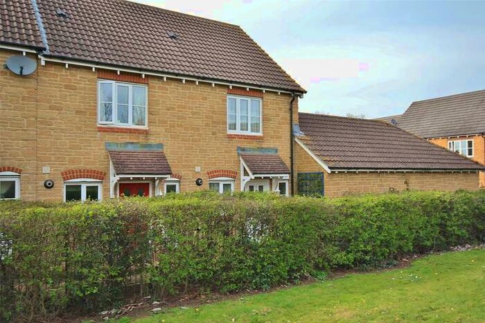 2 Bedroom House To Rent In Canal Way, Ilminster, Somerset, TA19