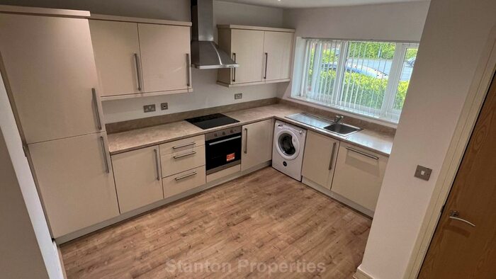 2 Bedroom Flat To Rent In Sutton Road, St Helens, WA9
