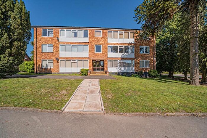 2 Bedroom Apartment For Sale In Manor Road, Dorridge, B93