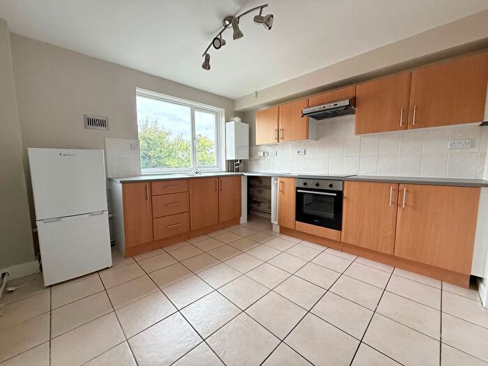 2 Bedroom Property To Rent In Princess Close, Nottingham, NG4