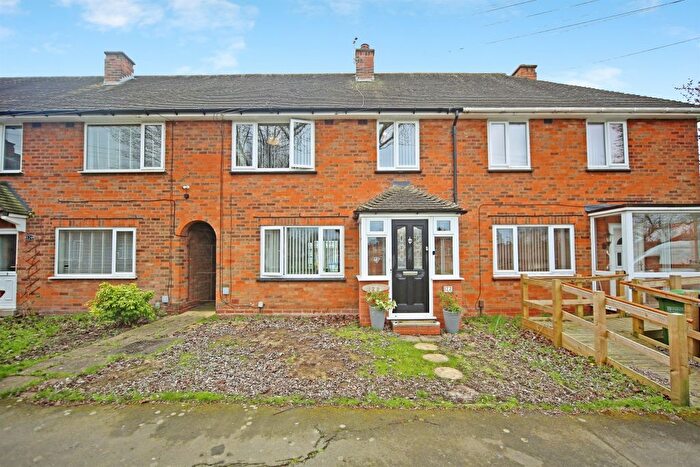 3 Bedroom Terraced House For Sale In Scott Road, Solihull, B92