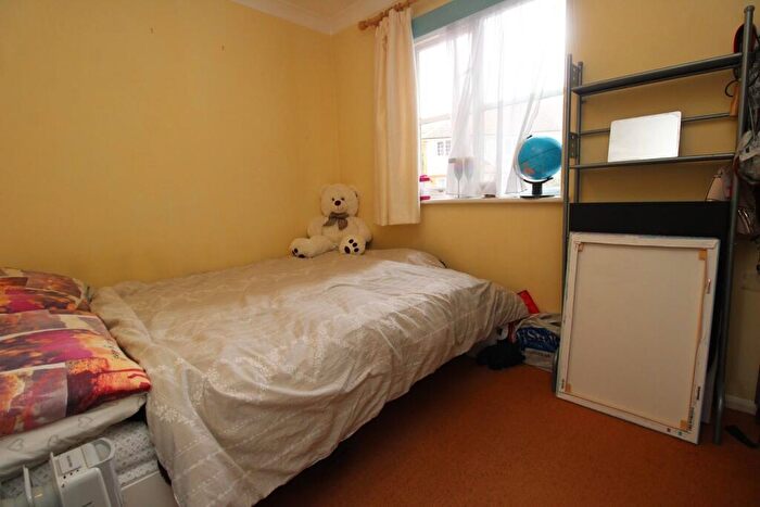 1 Bedroom Apartment To Rent In Chagny Close, Letchworth Garden City, SG6