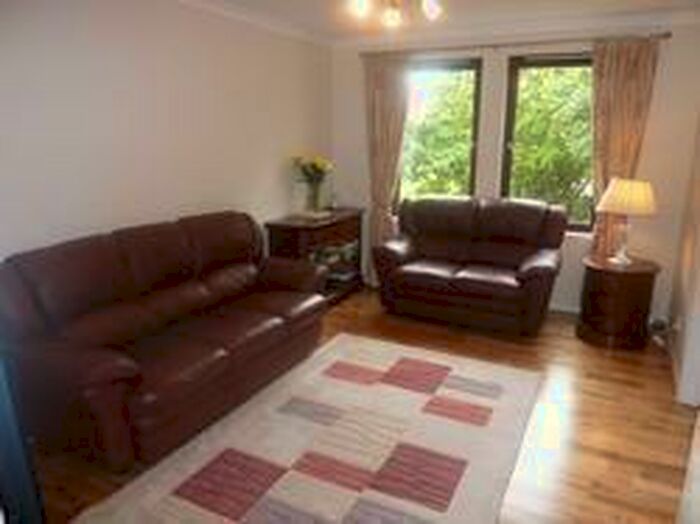 2 Bedroom Flat To Rent In Headland Court, City Centre, Aberdeen, AB10