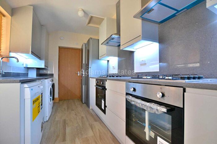 7 Bedroom Terraced House To Rent In Southampton Street, Reading, RG1