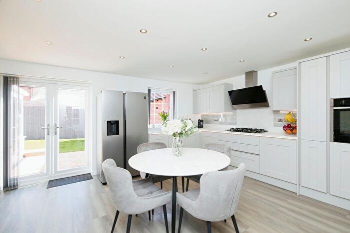 4 Bedroom Detached House For Sale In Aberdeen Close, Swadlincote, DE11