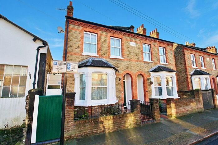 3 Bedroom Semi Detached House For Sale In Mill Plat Avenue, Isleworth, TW7