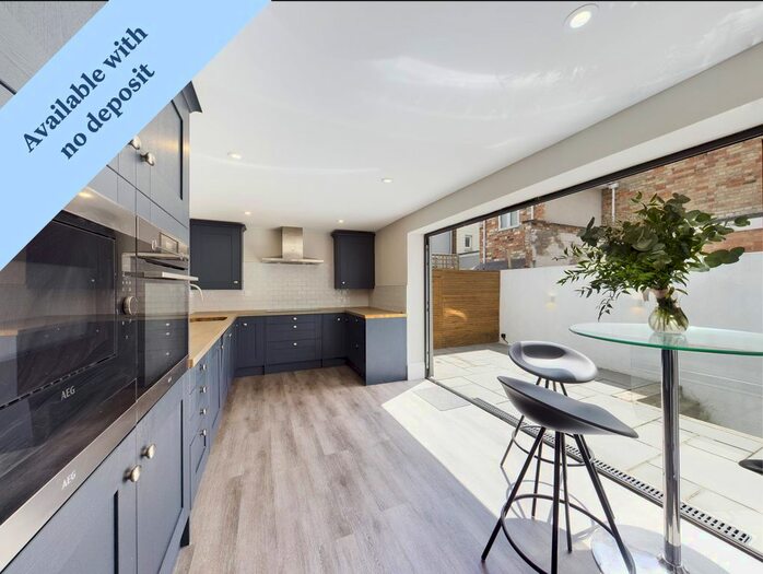 2 Bedroom Flat To Rent In Portland Square, Pittville, Cheltenham, GL52