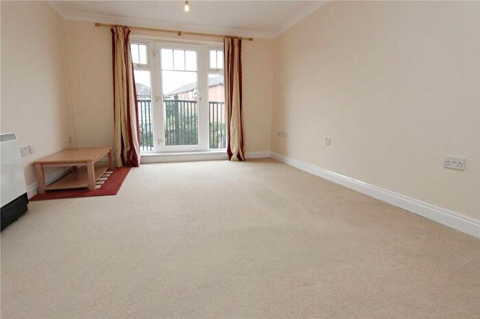 2 Bedroom Flat For Sale In Regents Park Road, Southampton, SO15
