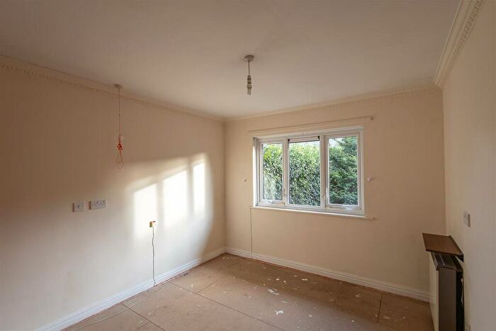 2 Bedroom Semi-Detached Bungalow For Sale In Sandyford Park, Sandyford, Newcastle Upon Tyne, NE2