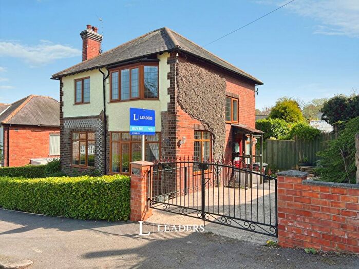 3 Bedroom Detached House For Sale In Cowper Road, Woodthorpe, Nottingham, NG5