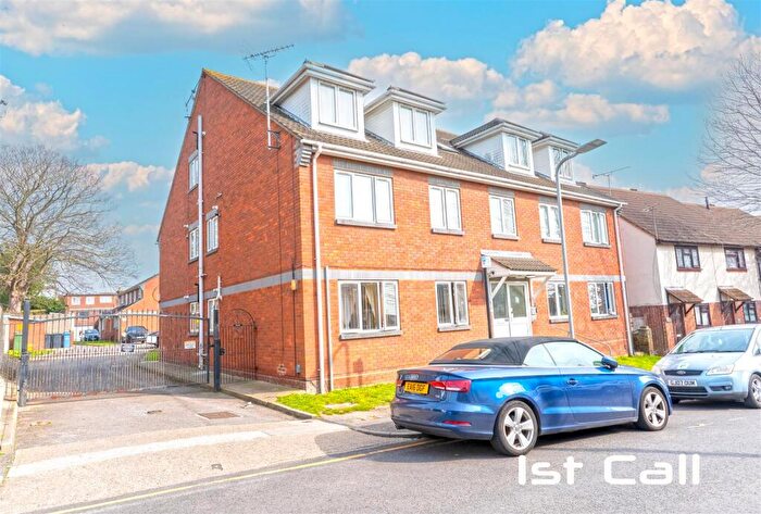2 Bedroom Flat For Sale In Pleasant Road, Southend On Sea, SS1