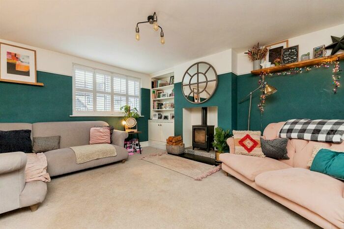 3 Bedroom End Of Terrace House For Sale In Yew Tree Cottages, Colliers End, Ware, SG11