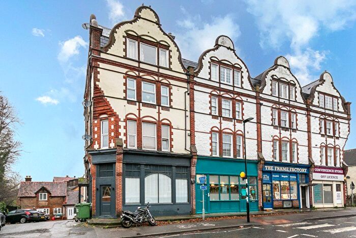 1 Bedroom Flat For Sale In Croydon Road, Reigate, Surrey, RH2