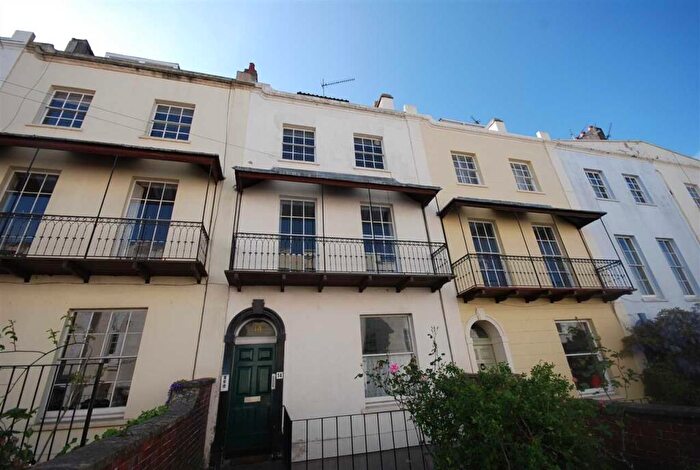 1 Bedroom Apartment To Rent In Second Floor Flat, Meridian Place, BS8