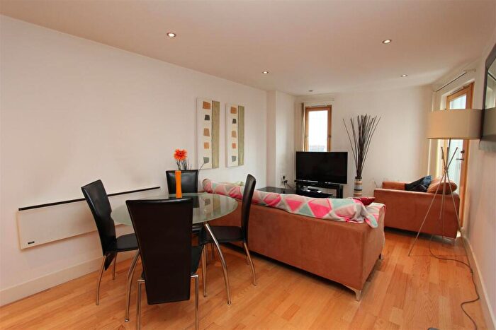 1 Bedroom Flat To Rent In McClintock House, Leeds Dock, LS10